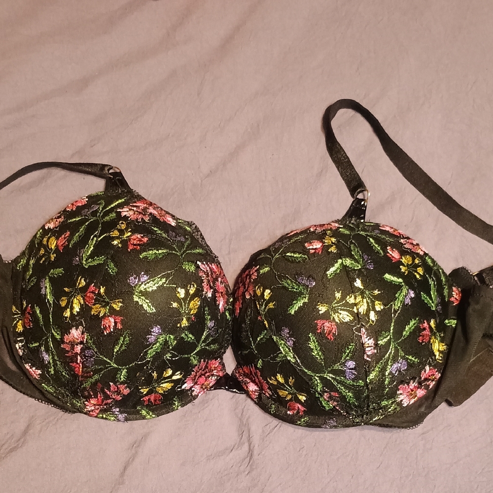 Victoria Secret Floral Embroidered Black Bra